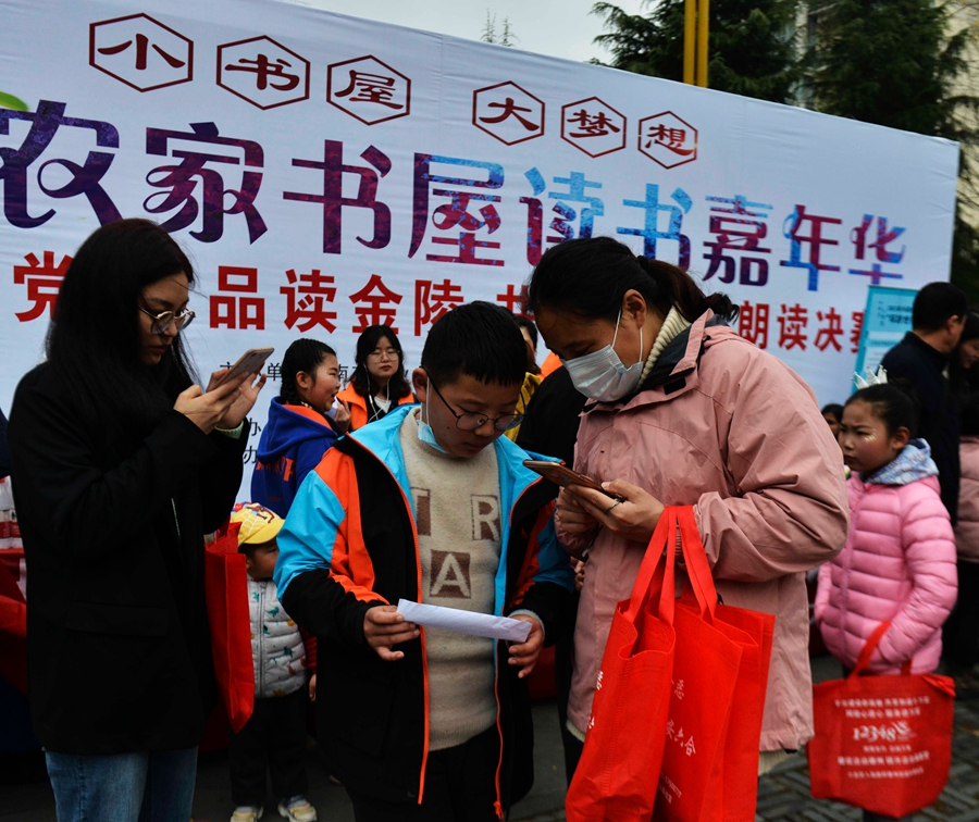 DSC_4143 广场8.jpg